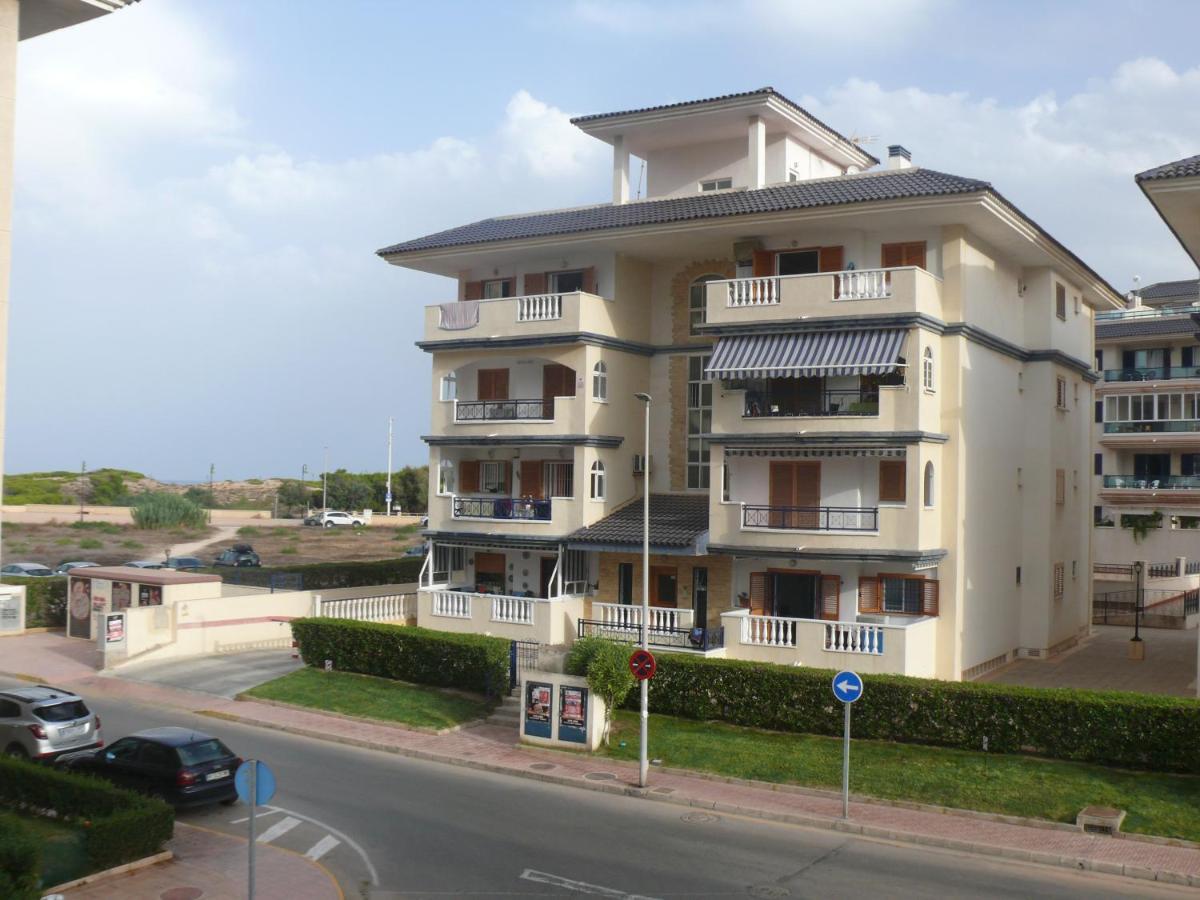Martas Apartment La Mata  Extérieur photo