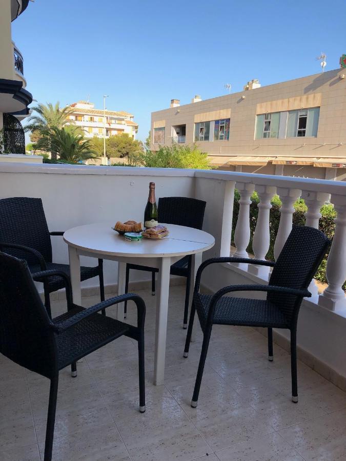 Martas Apartment La Mata  Extérieur photo